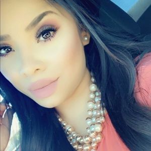 Meet your Posher, Andrea